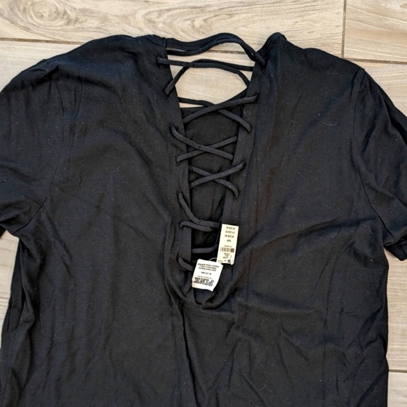 PINK Victoria's Secret Open Back Logo Tee Shirt - Picture 5 of 6